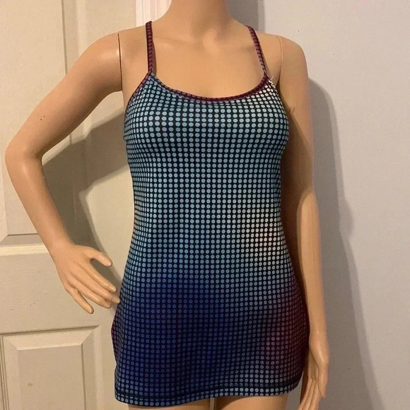 Lululemon topt - Picture 4 of 8